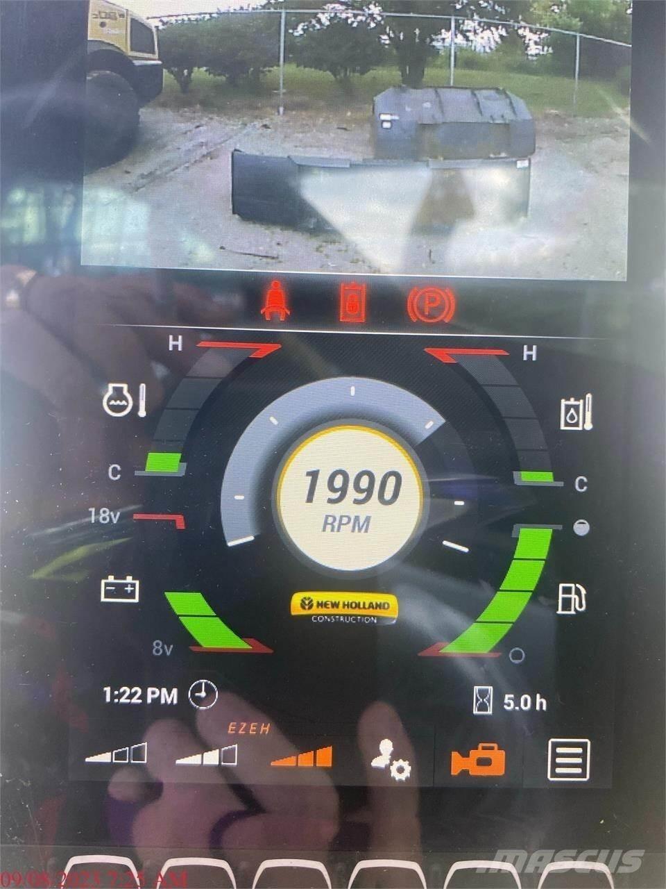 New Holland C332 Šmykom riadené nakladače