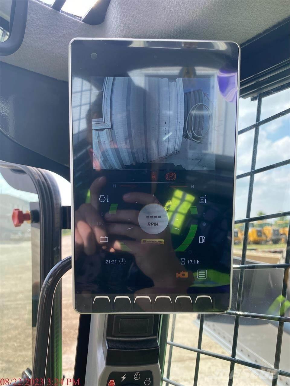 New Holland L328 Šmykom riadené nakladače