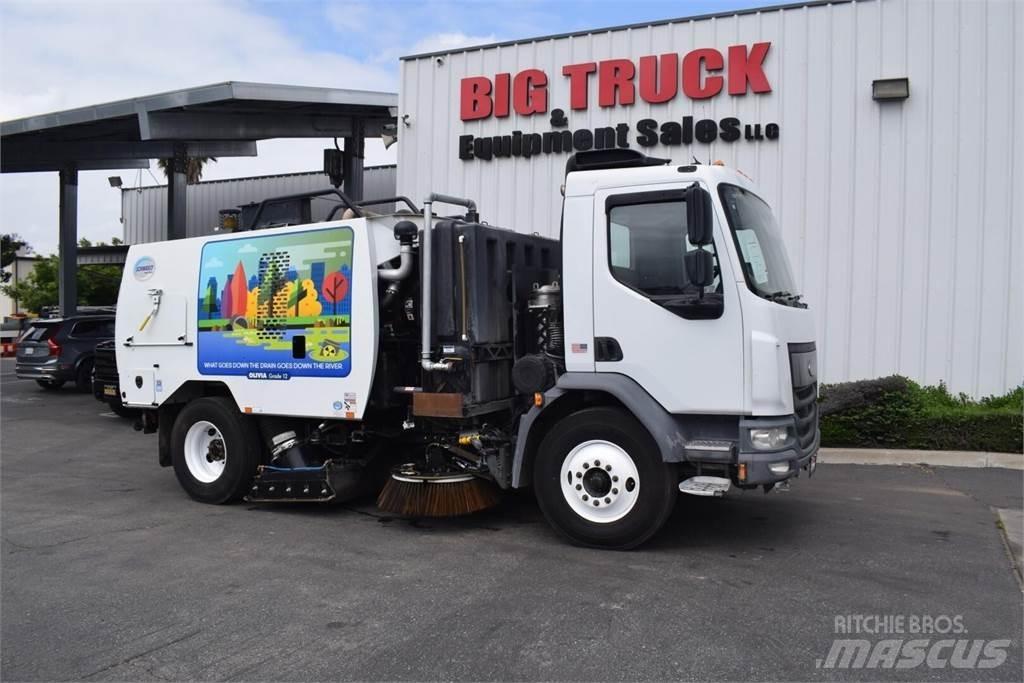 Peterbilt 220 Zametacie vozidlá