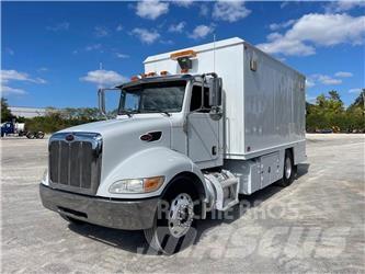 Peterbilt 335 Stavebníctvo - ostatné