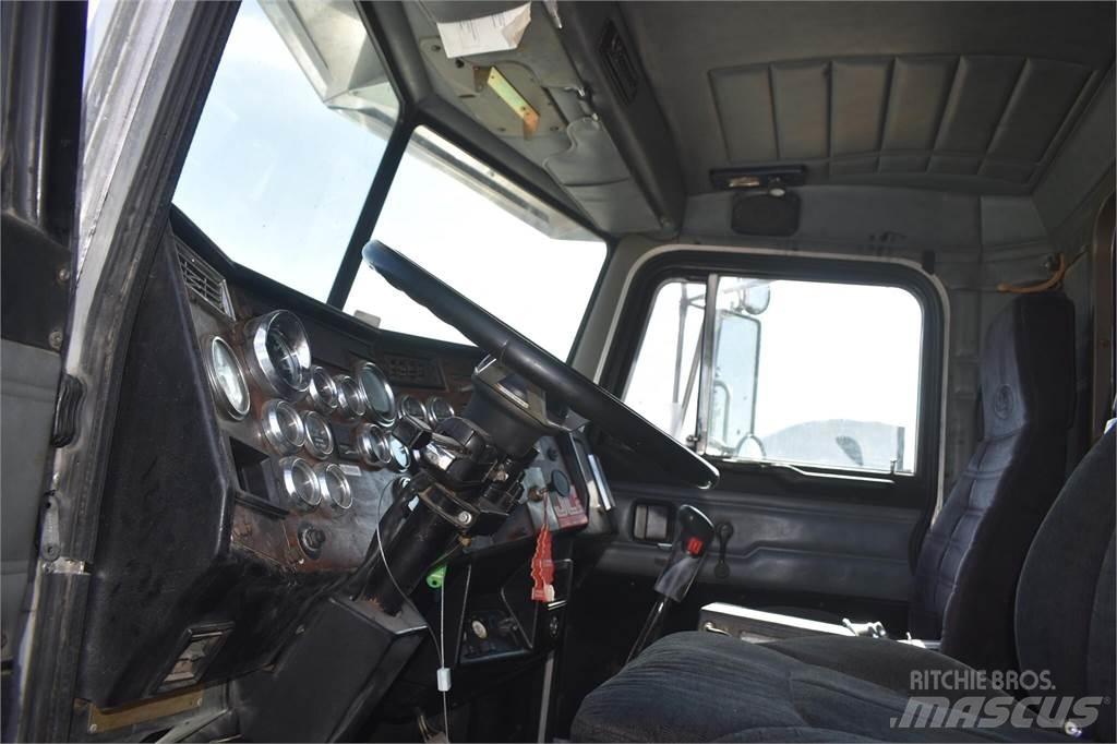 Peterbilt 379EXHD Sklápače
