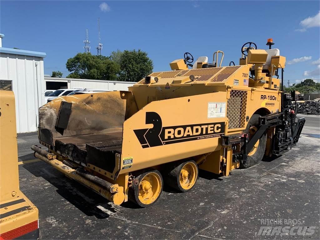 Roadtec RP190E Finišéry