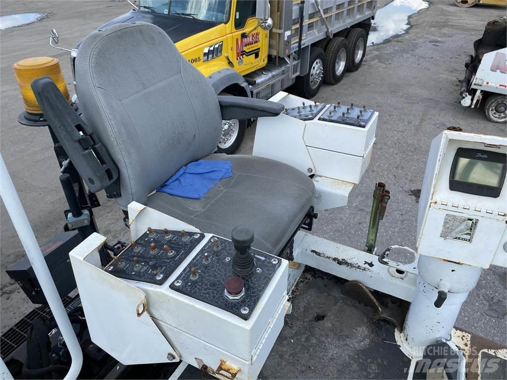Roadtec RP190E Finišéry