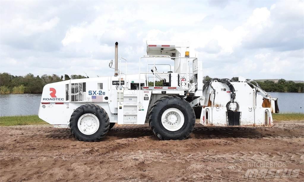 Roadtec SX2E Recyklovače asfaltu