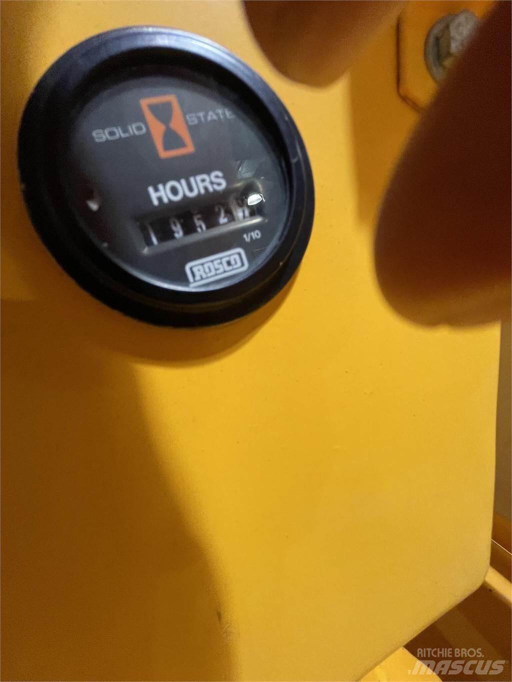 Rosco 9010 Stroje pre prepravu materiálov