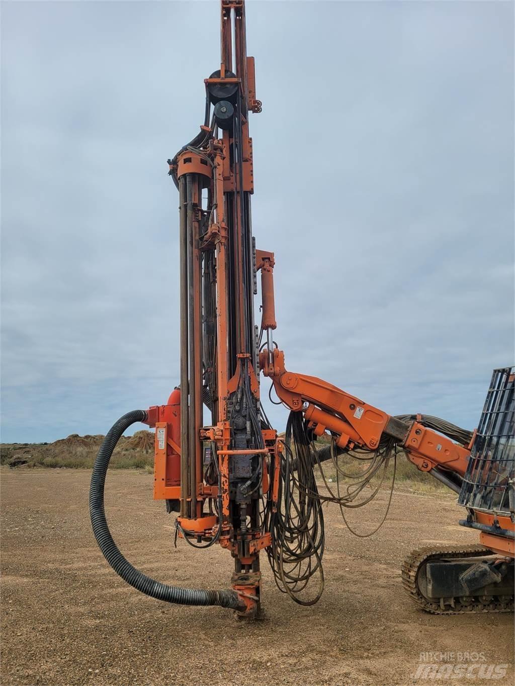 Sandvik DP1500 Povrchové vrtné súpravy