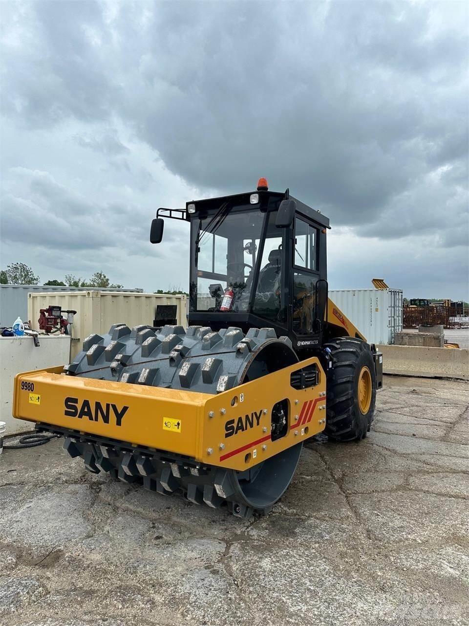 Sany SSR120C-8 Skládkové kompaktory