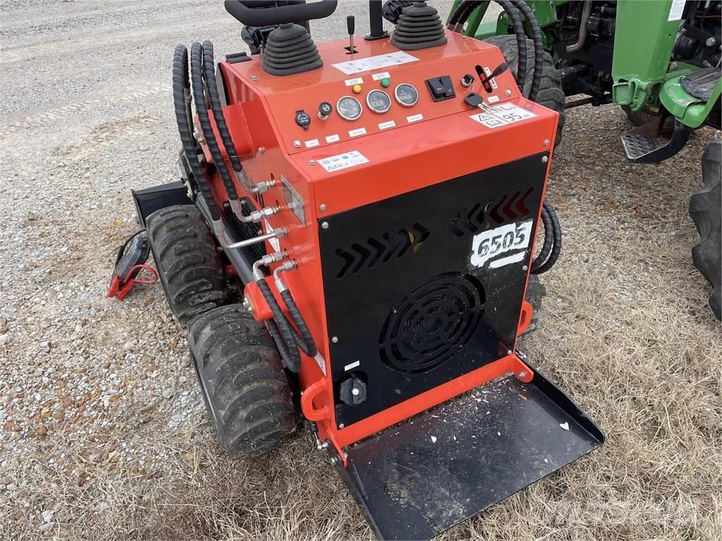  SDLOOL SL380 Šmykom riadené nakladače