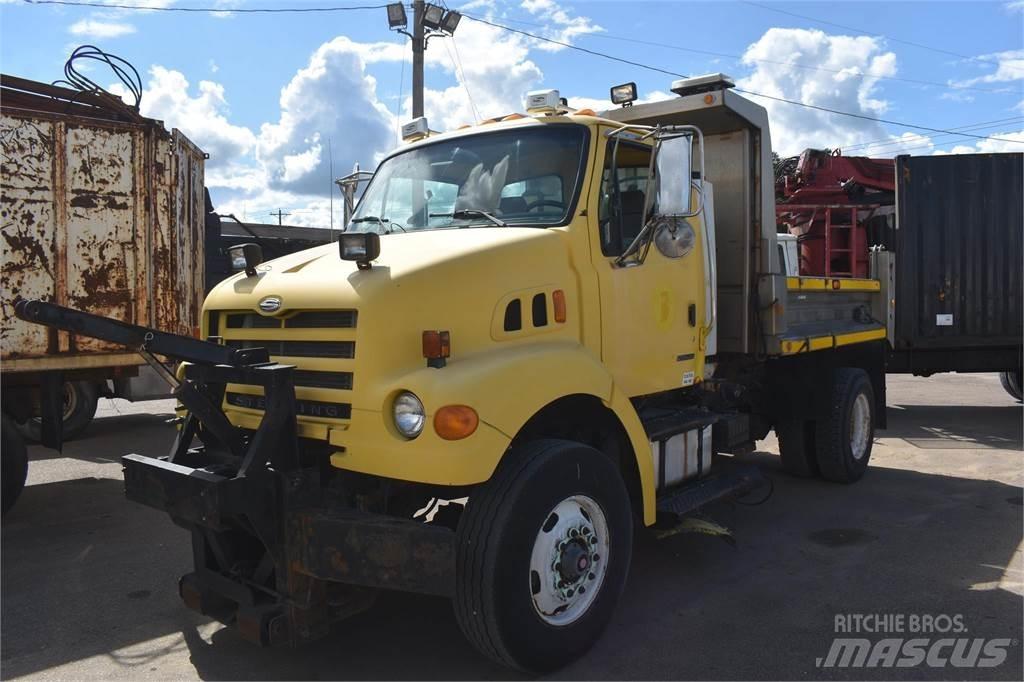 Sterling L7500 Sklápače