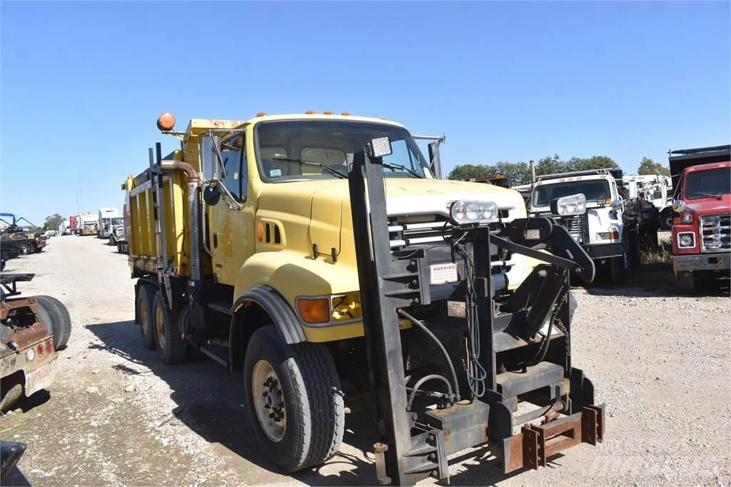 Sterling L8500 Sklápače