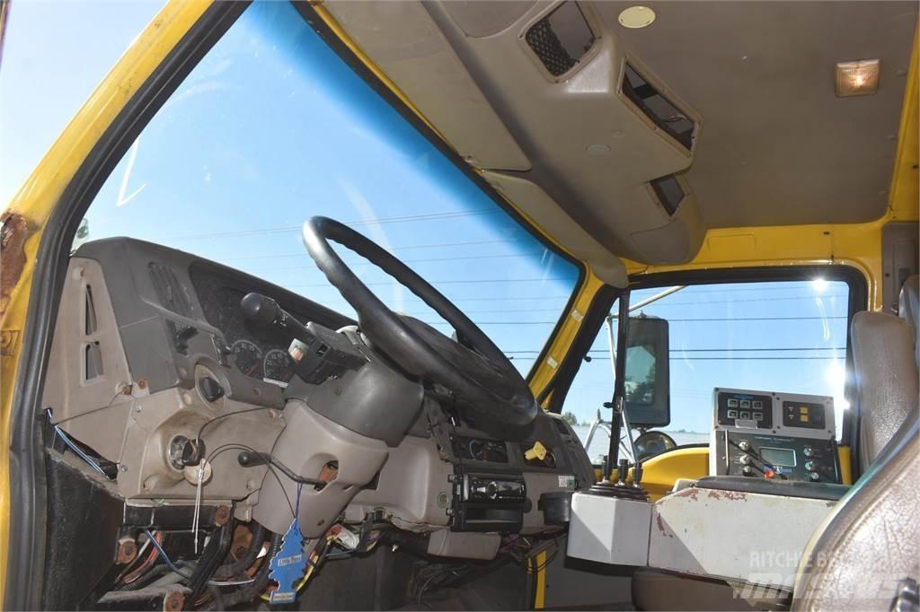Sterling L8500 Sklápače