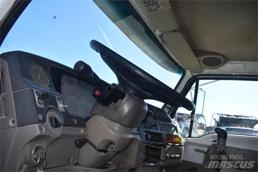 Sterling L9500 Sklápače