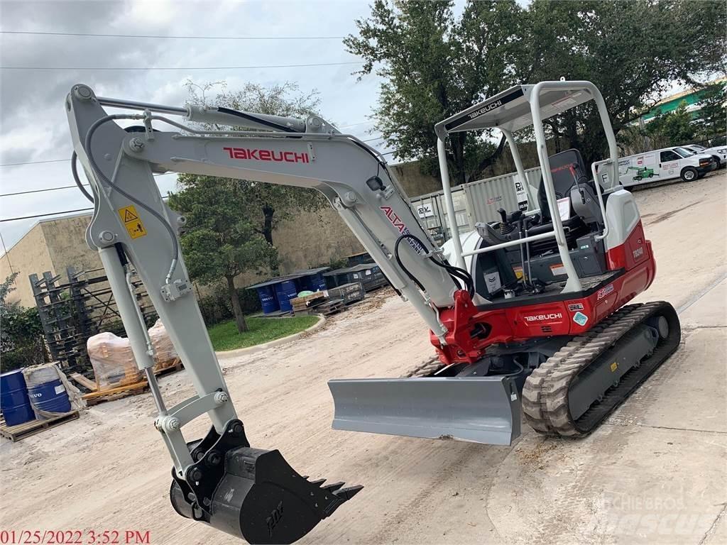 Takeuchi TB240 Mini rýpadlá < 7t