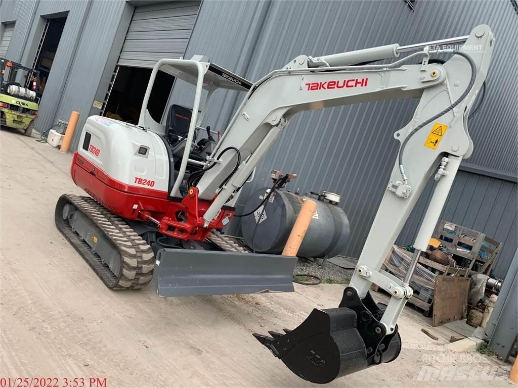 Takeuchi TB240 Mini rýpadlá < 7t