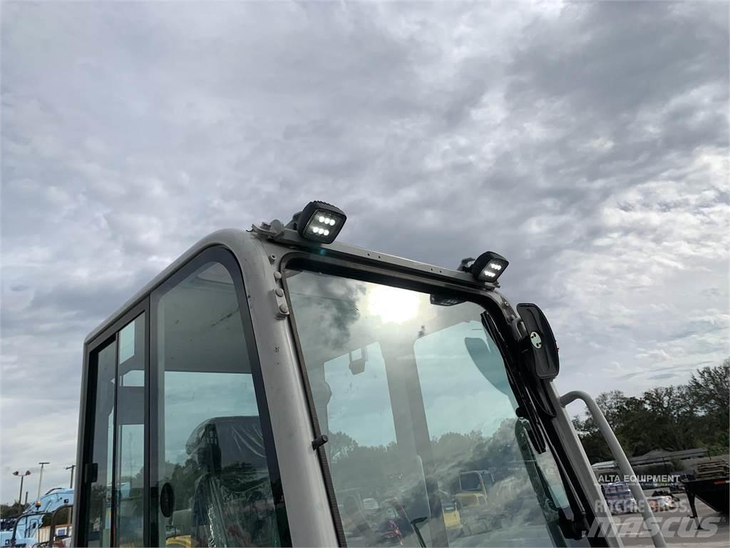 Takeuchi TB370 Pásové rýpadlá