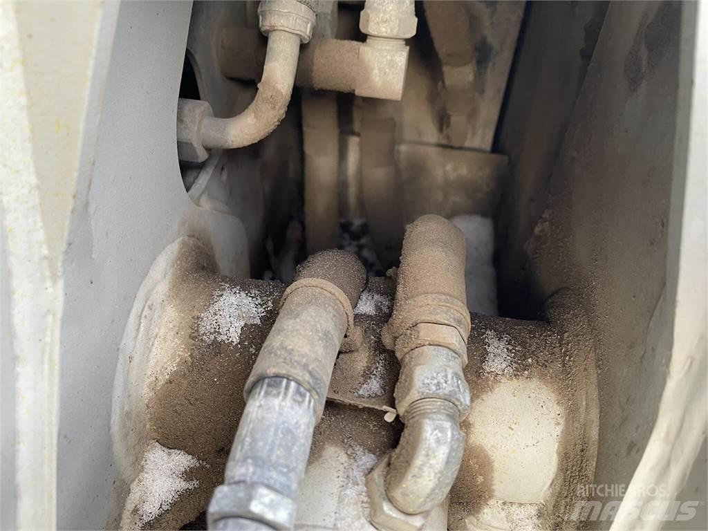 Takeuchi TL8R2 Šmykom riadené nakladače