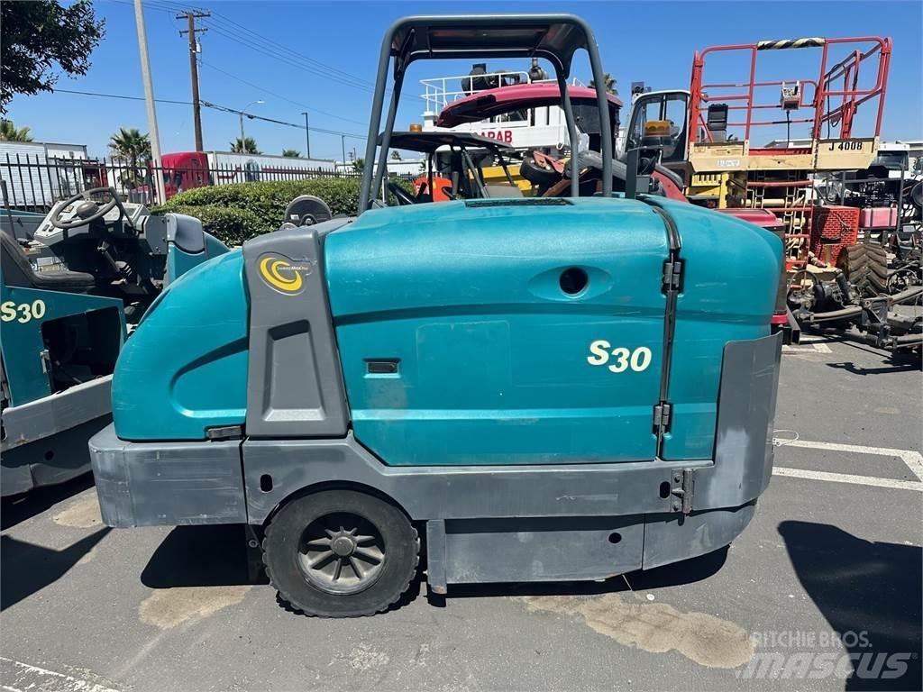 Tennant S30 Zametacie stroje