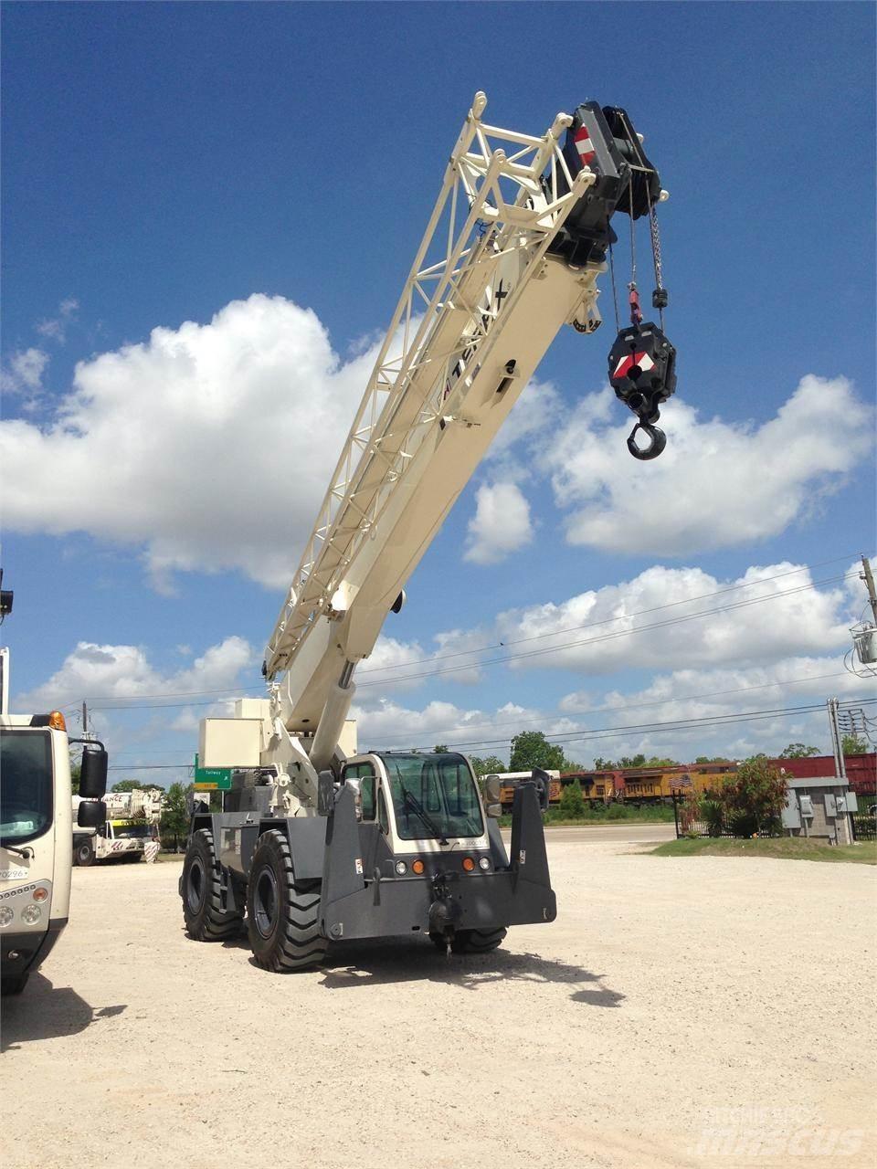 Terex CD225 Žeriavy pre ťažký terén
