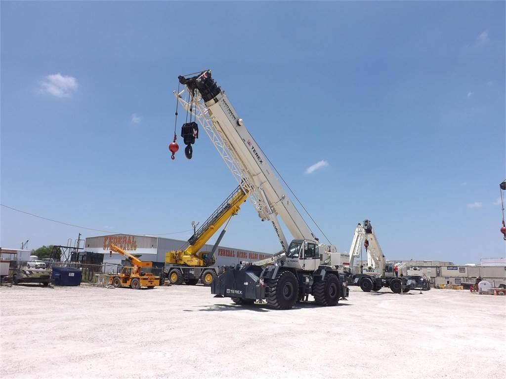 Terex RT130 Žeriavy pre ťažký terén