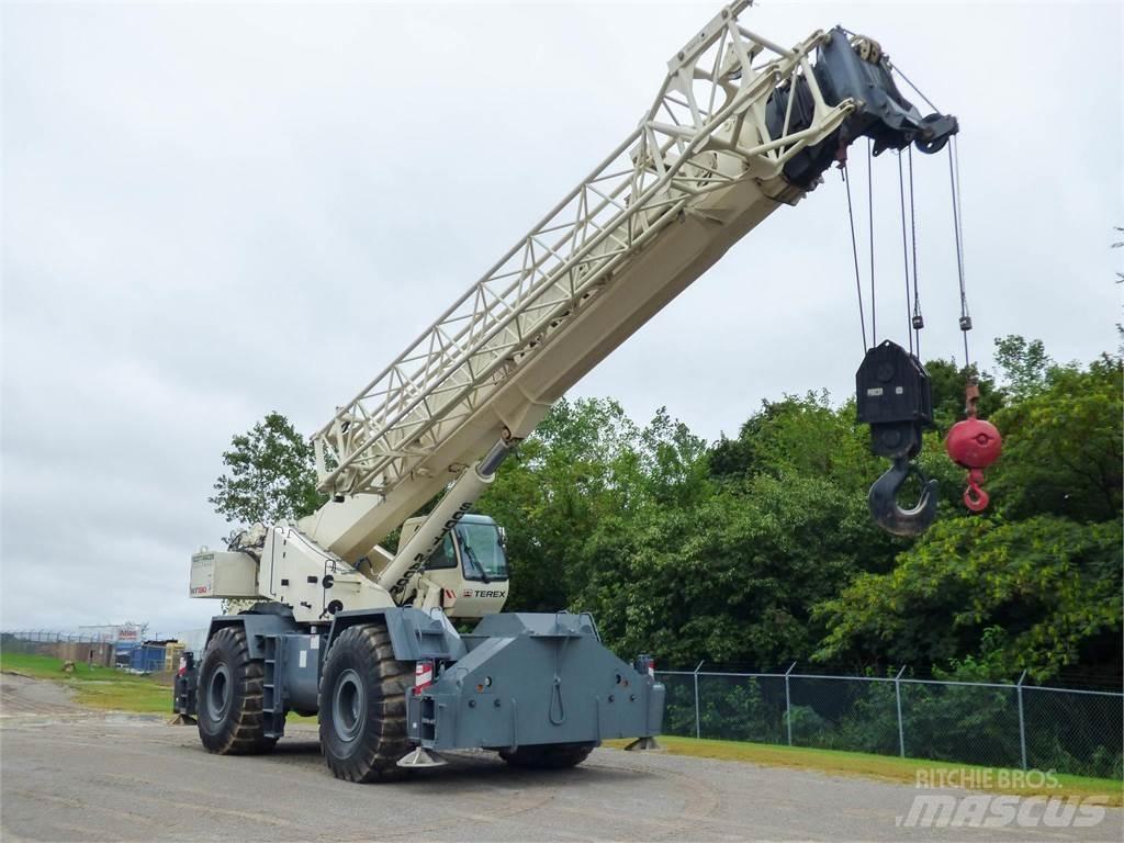 Terex RT130 Žeriavy pre ťažký terén