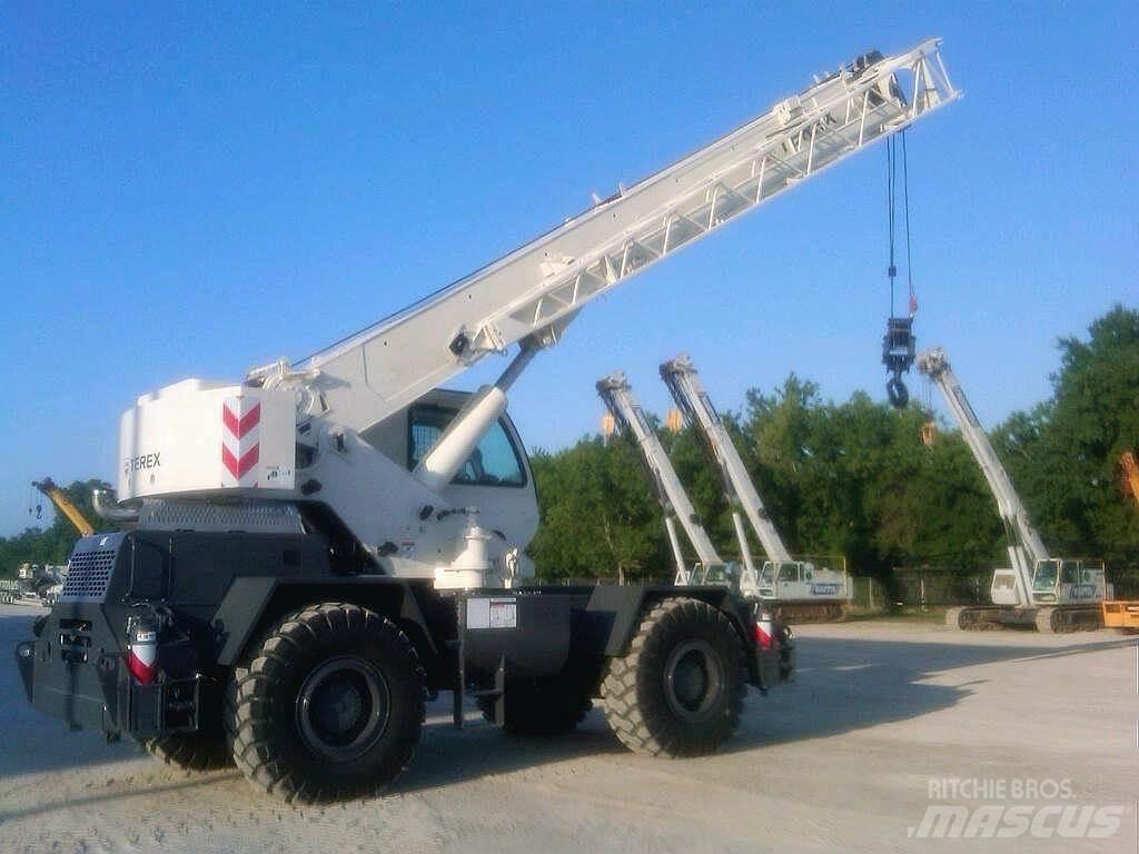 Terex RT230-1 Žeriavy pre ťažký terén