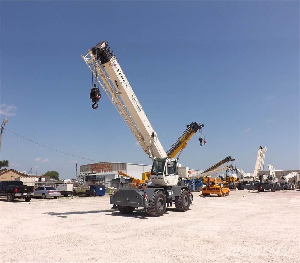 Terex RT230-2 Žeriavy pre ťažký terén