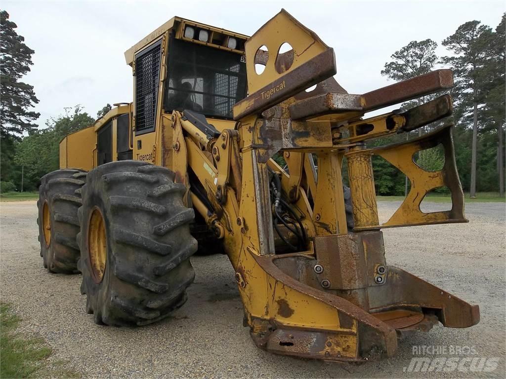 Tigercat 718E Stínacie harvestory