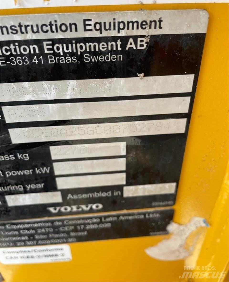Volvo A25G Kĺbové nákladné autá