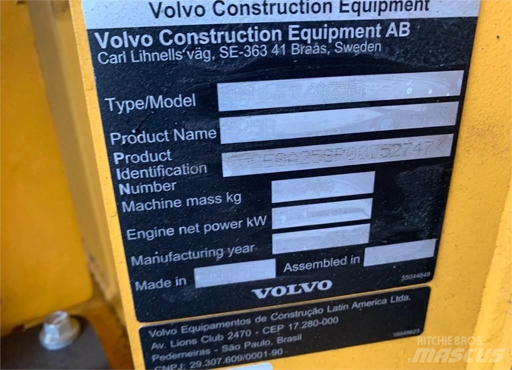 Volvo A25G Kĺbové nákladné autá