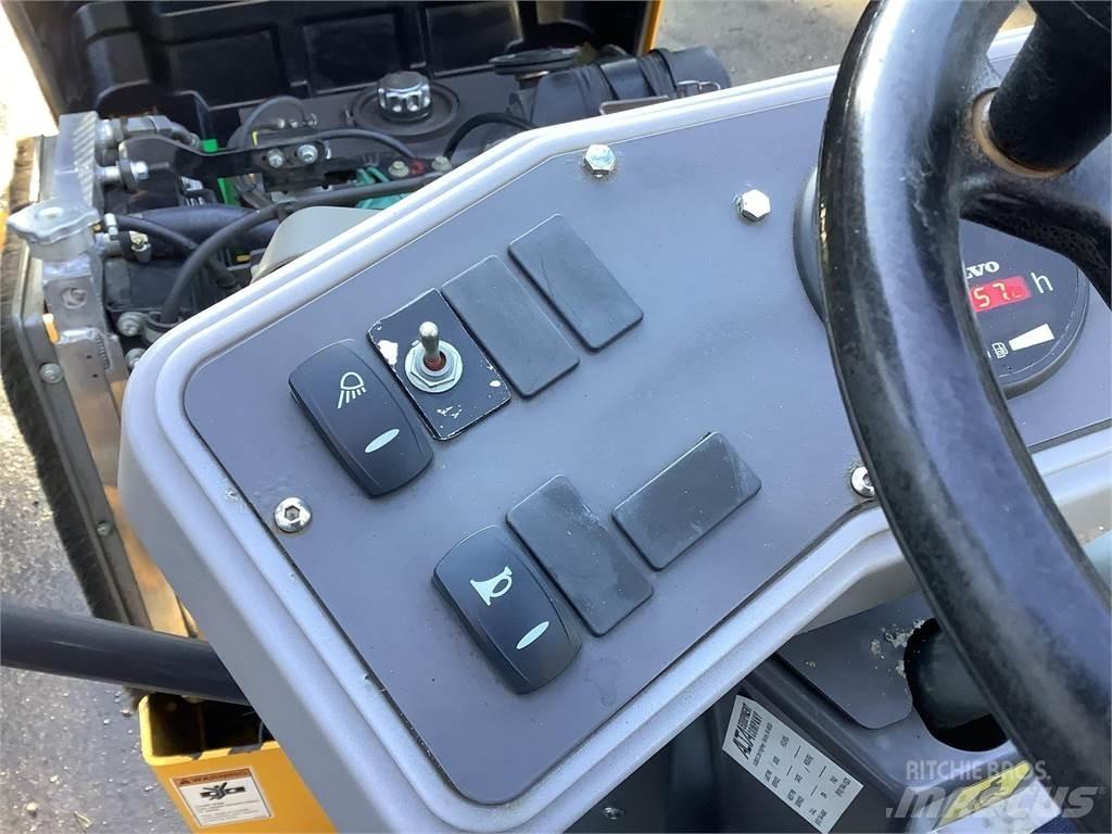 Volvo DD25B Tandemové valce