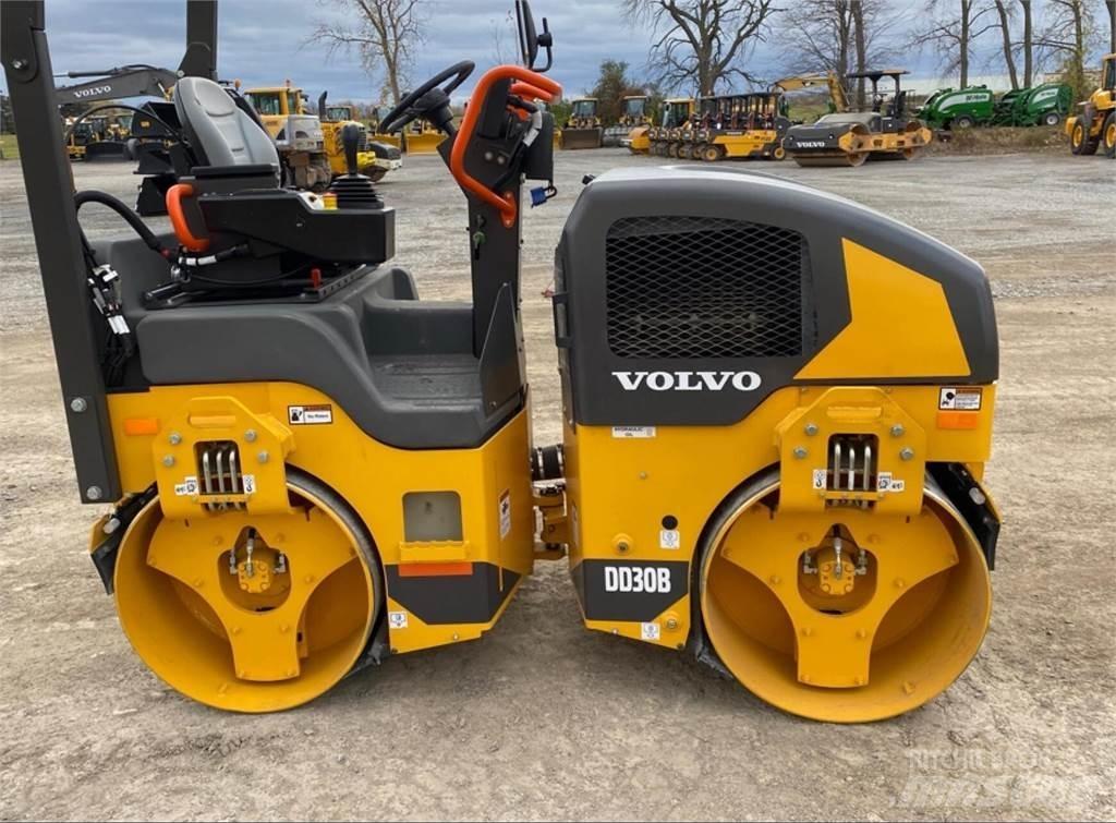 Volvo DD30B Tandemové valce