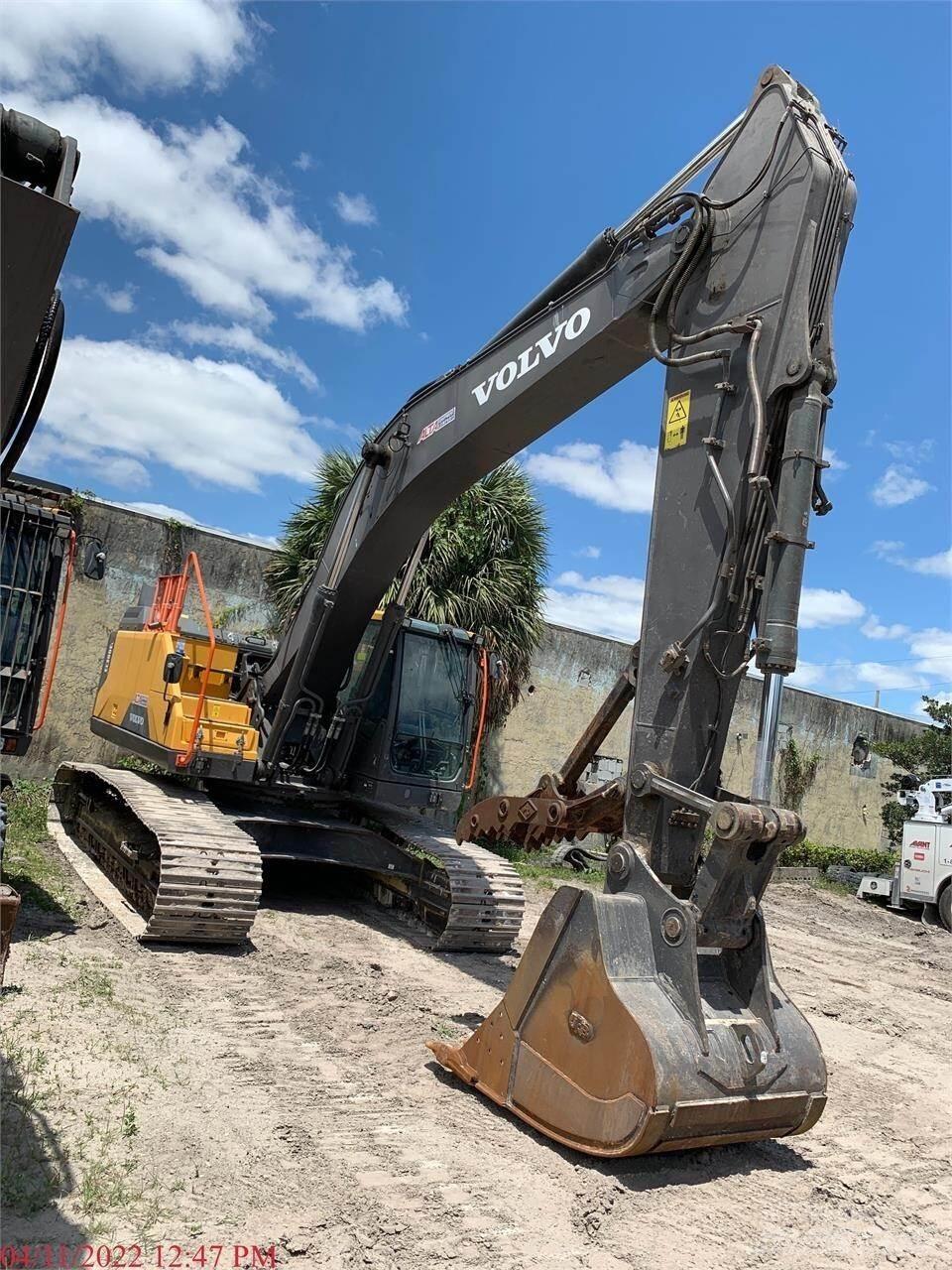 Volvo EC300EL Pásové rýpadlá