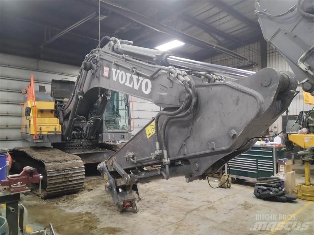 Volvo EC350E Pásové rýpadlá