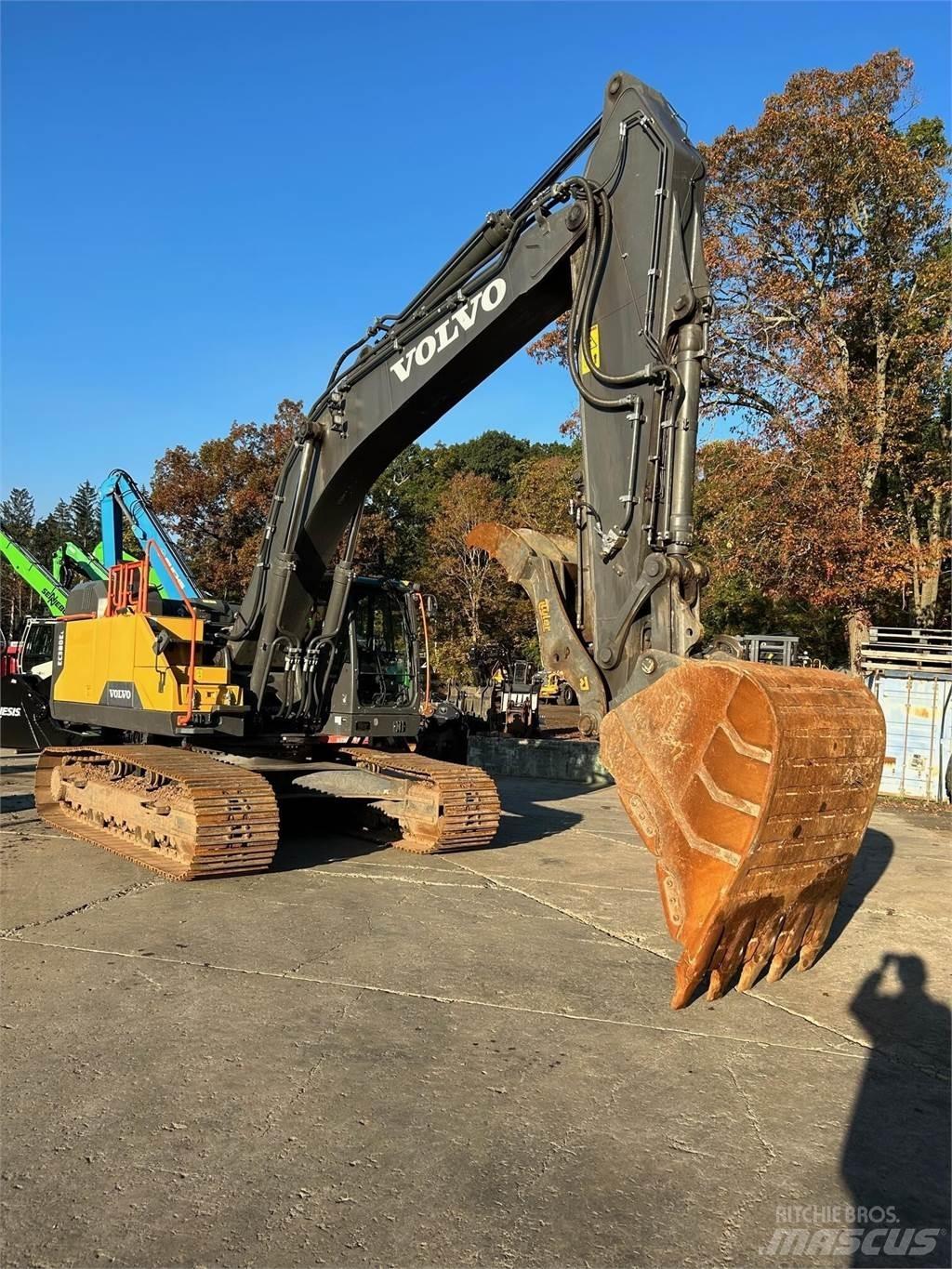 Volvo EC380EL Pásové rýpadlá