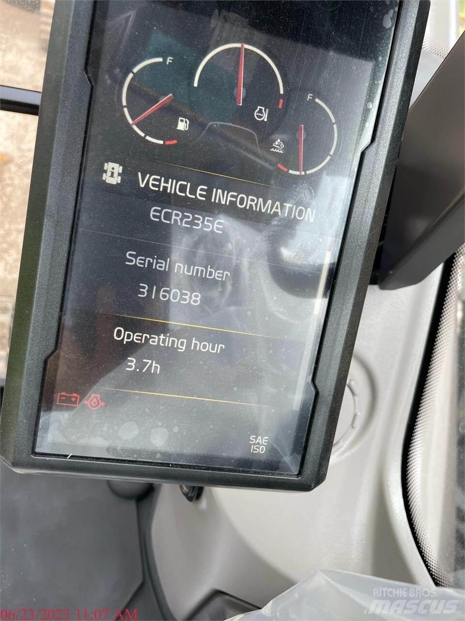 Volvo ECR235EL Pásové rýpadlá