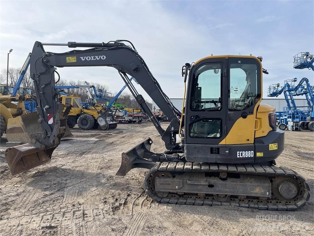 Volvo ECR88D Pásové rýpadlá