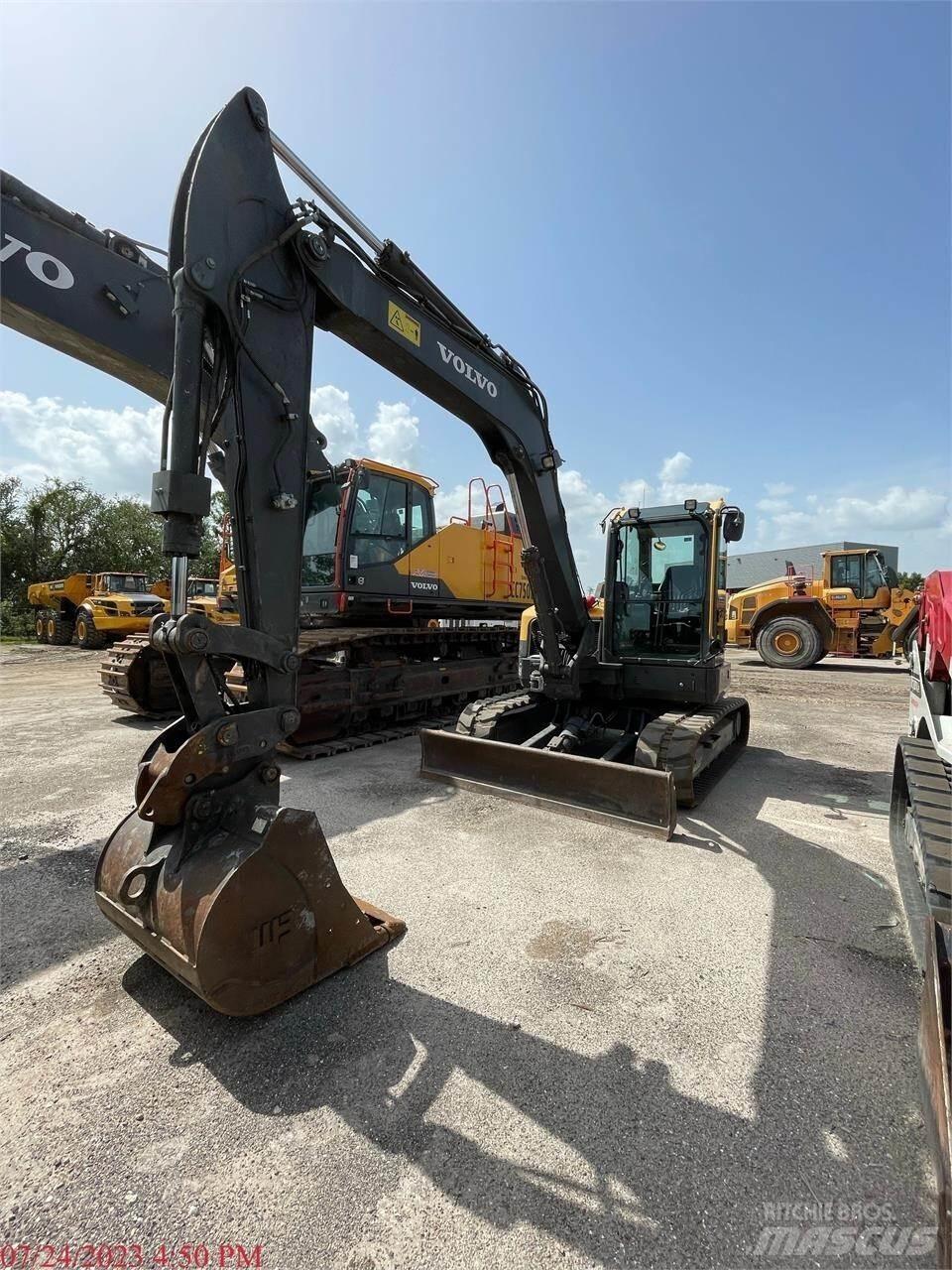 Volvo ECR88D Pásové rýpadlá