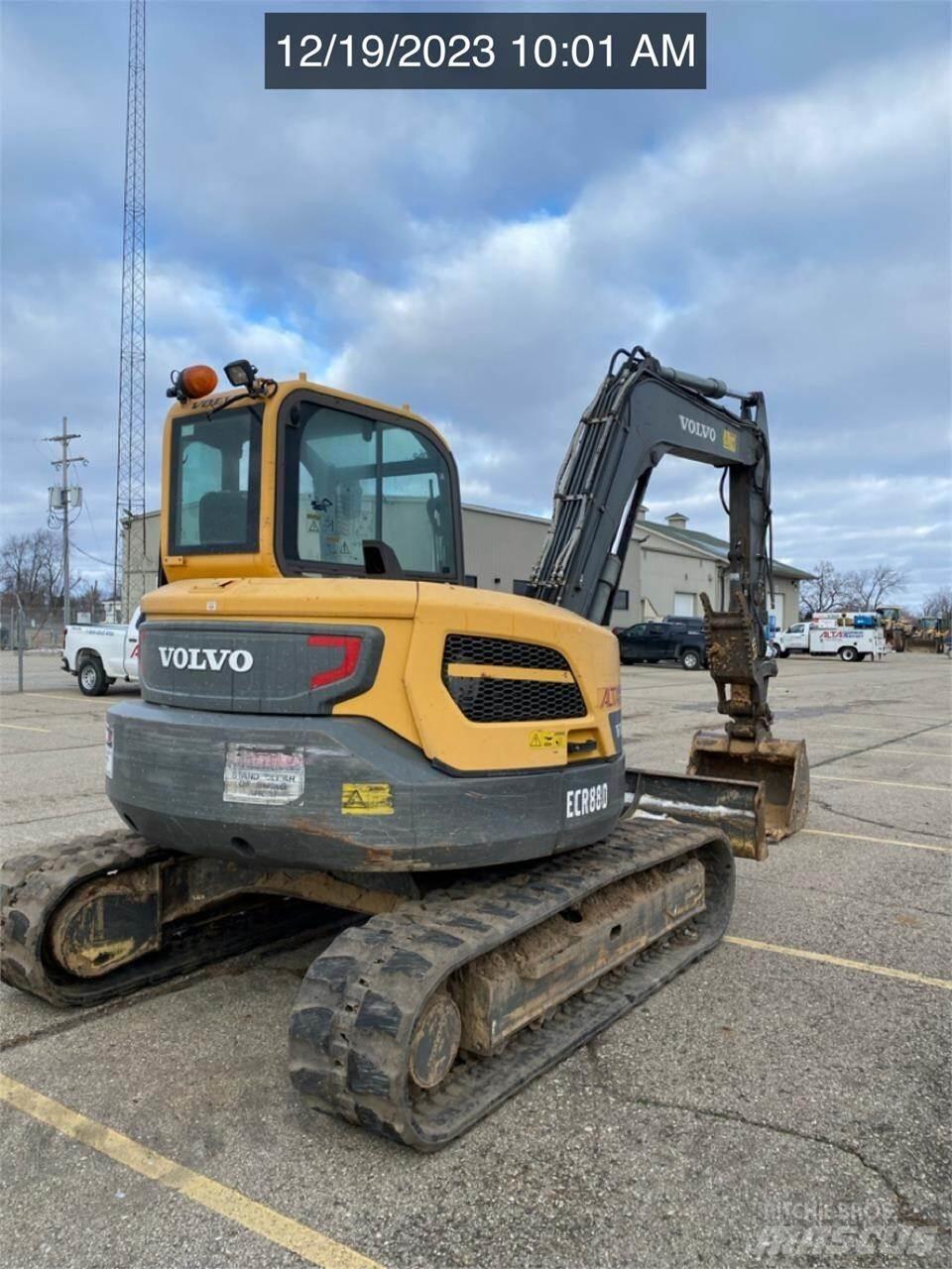 Volvo ECR88D Pásové rýpadlá