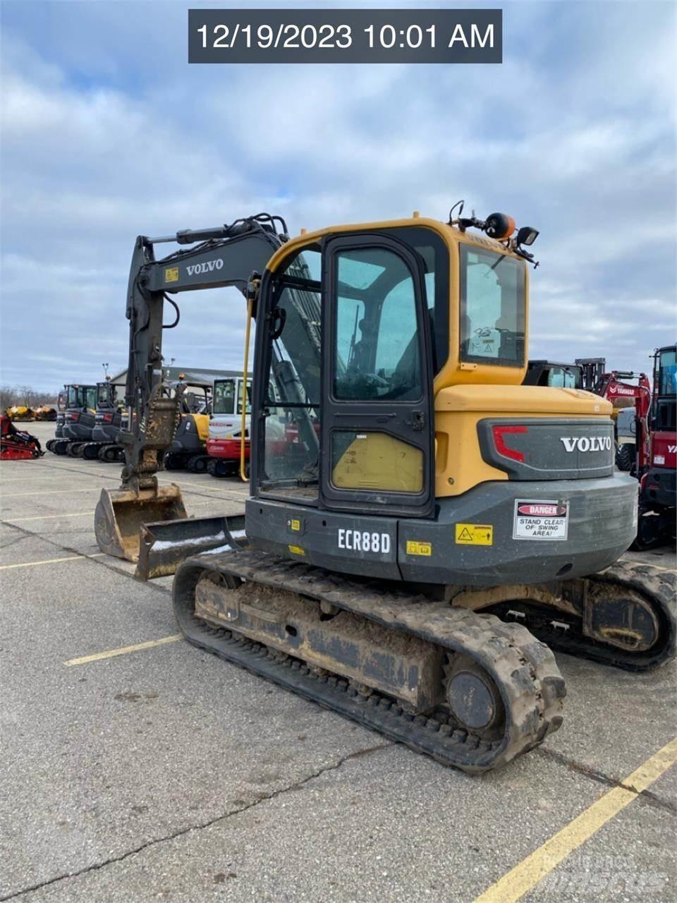 Volvo ECR88D Pásové rýpadlá