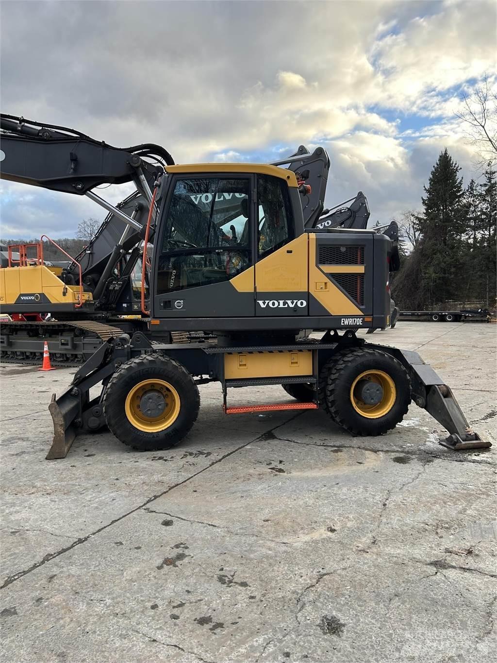 Volvo EWR170E Kolesové rýpadlá