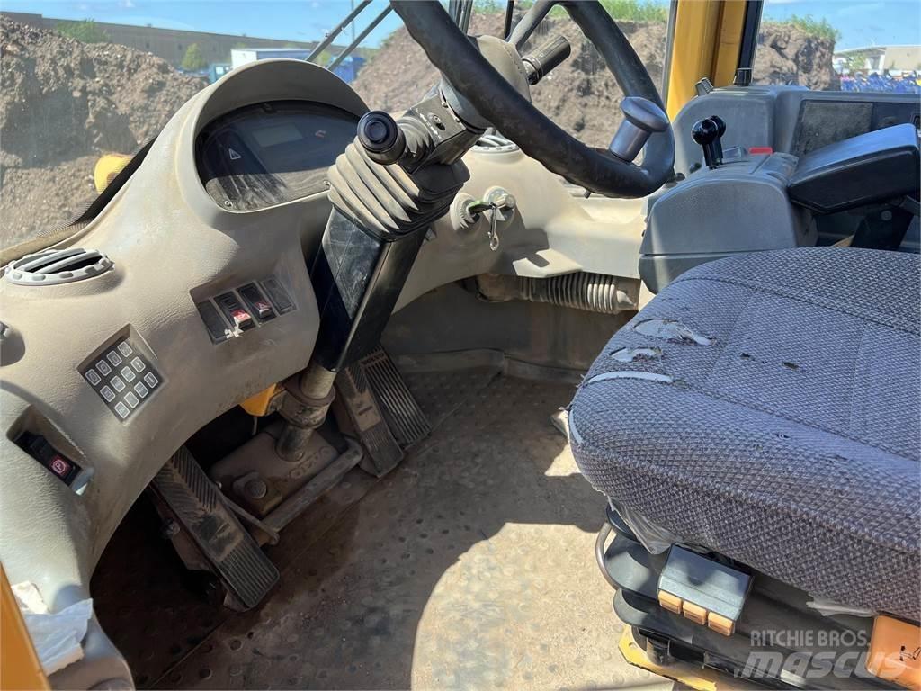 Volvo L110E Kolesové nakladače