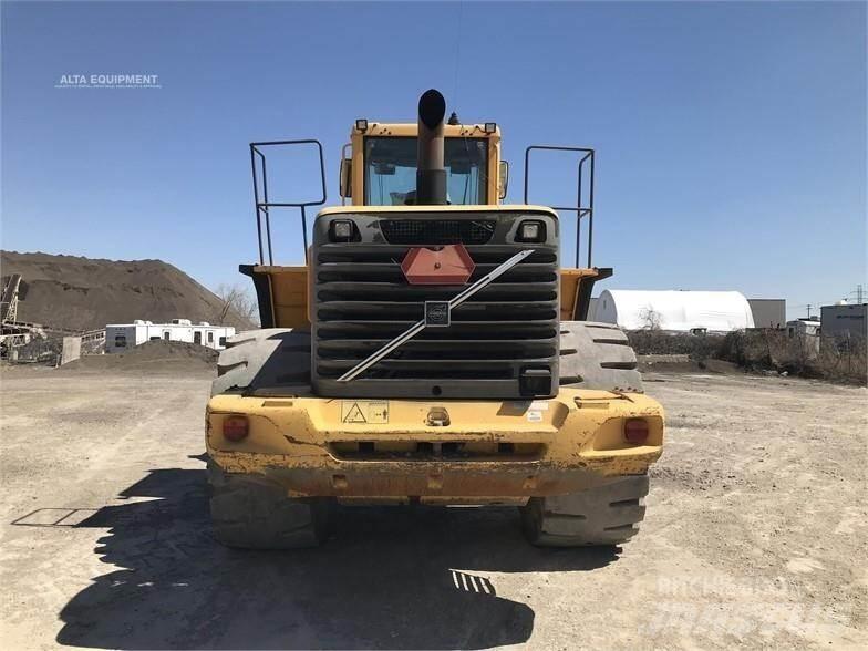 Volvo L220E Kolesové nakladače
