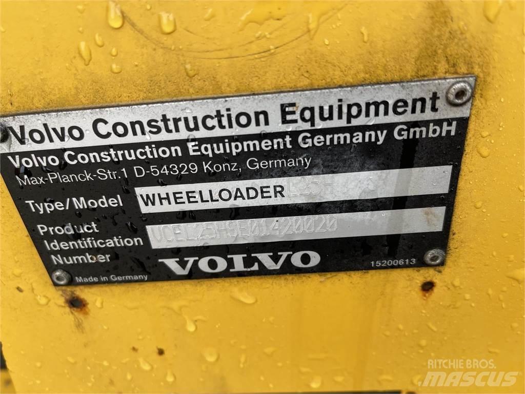 Volvo L25H Kolesové nakladače
