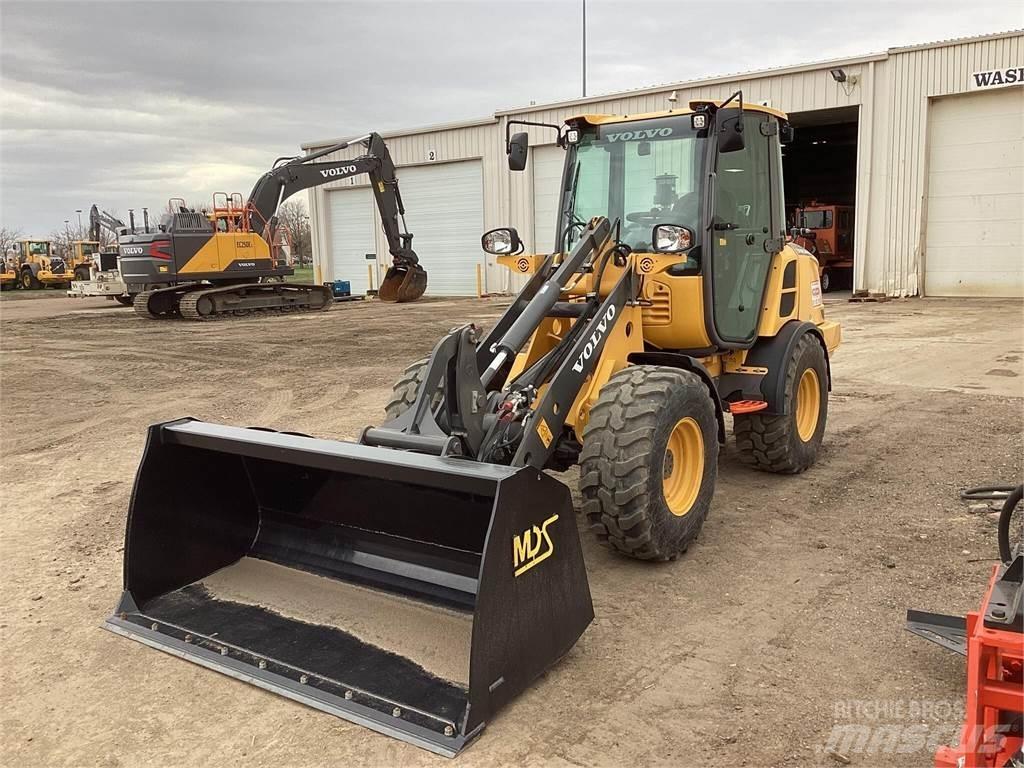 Volvo L25H Kolesové nakladače