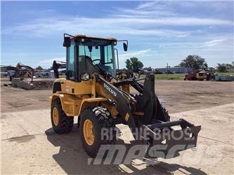 Volvo L30GS Kolesové nakladače