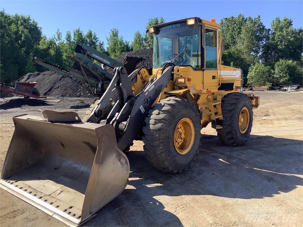 Volvo L70C Kolesové nakladače