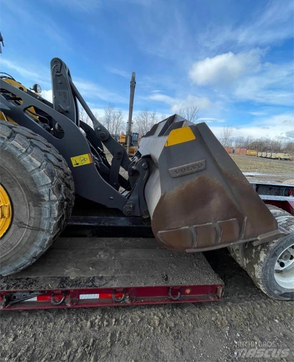 Volvo L90H Kolesové nakladače