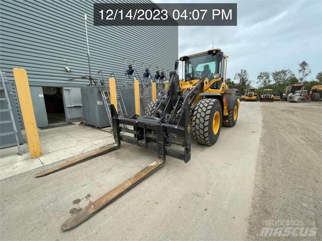 Volvo L90H Kolesové nakladače