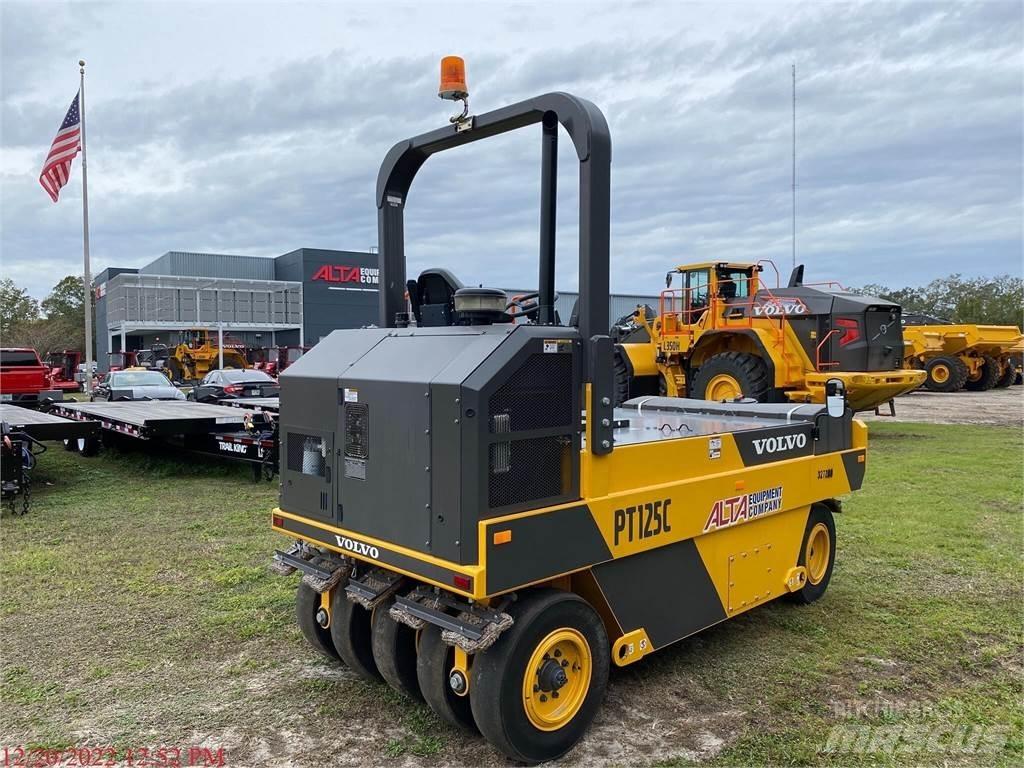 Volvo PT125C Pneumatikové valce