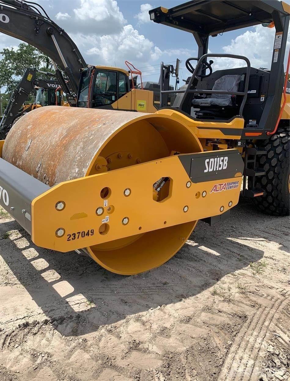 Volvo SD115B Tandemové valce